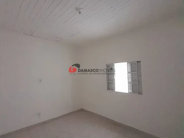 Casa 1 quarto e 1 banheiro, para alugar, no bairro Santa Maria em São Caetano do Sul