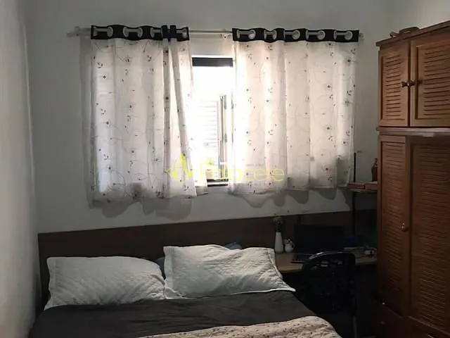 Casa com 120m² 3 quartos e 1 banheiro, à venda, no bairro Jardim das Nações em Taubaté