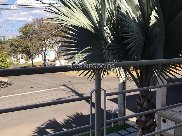 Casa 3 quartos e 3 banheiros, à venda, no bairro Parque Residencial Villa dos Inglezes em Sorocaba