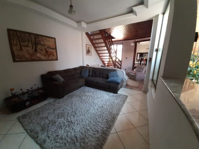 Casa com 265m² 3 quartos e 3 banheiros, à venda, no bairro Crispim em Pindamonhangaba