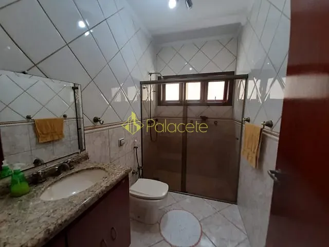 Casa com 265m² 3 quartos e 3 banheiros, à venda, no bairro Crispim em Pindamonhangaba
