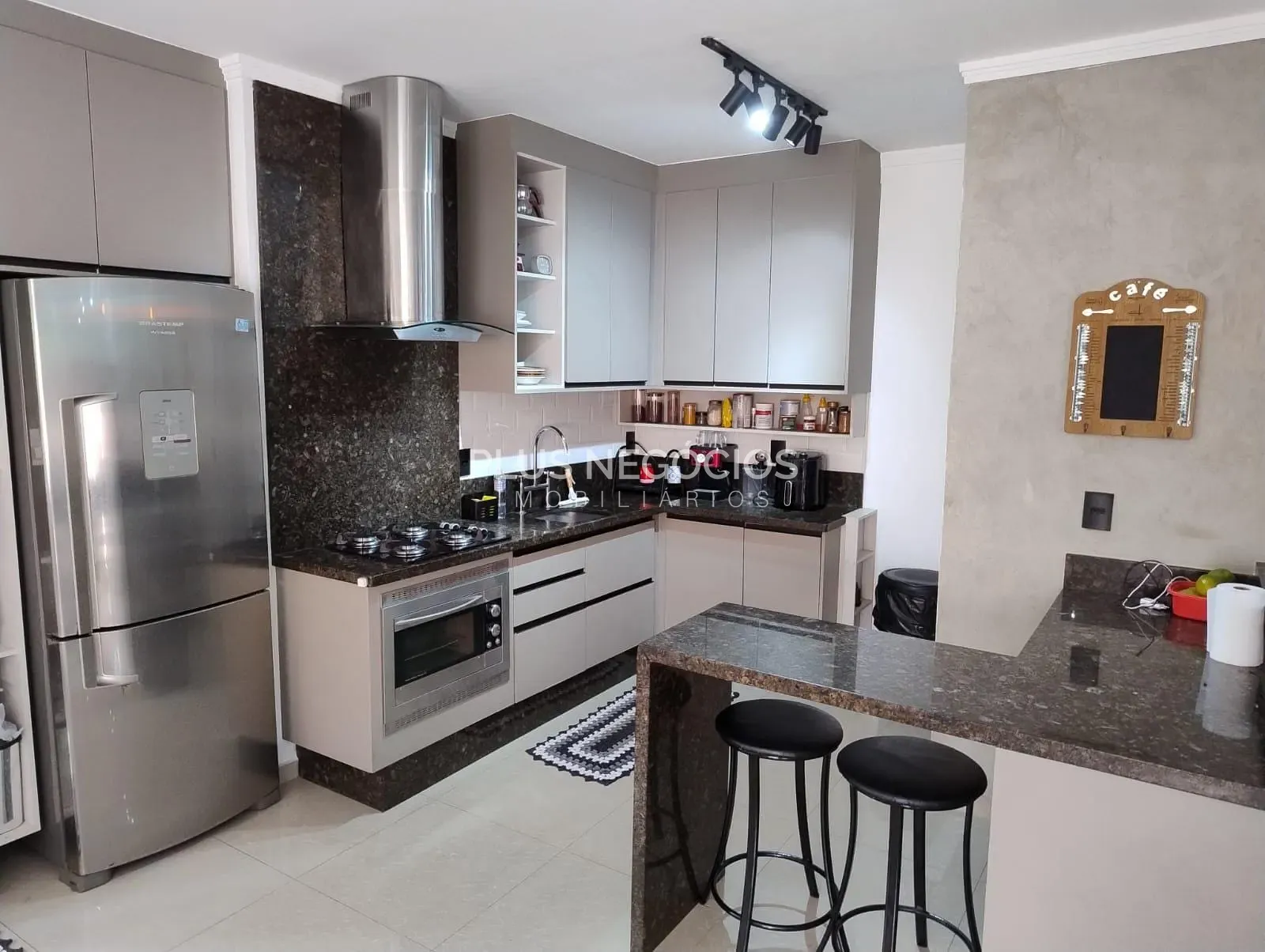 Casa, 3 quartos, 251 m² - Foto 36