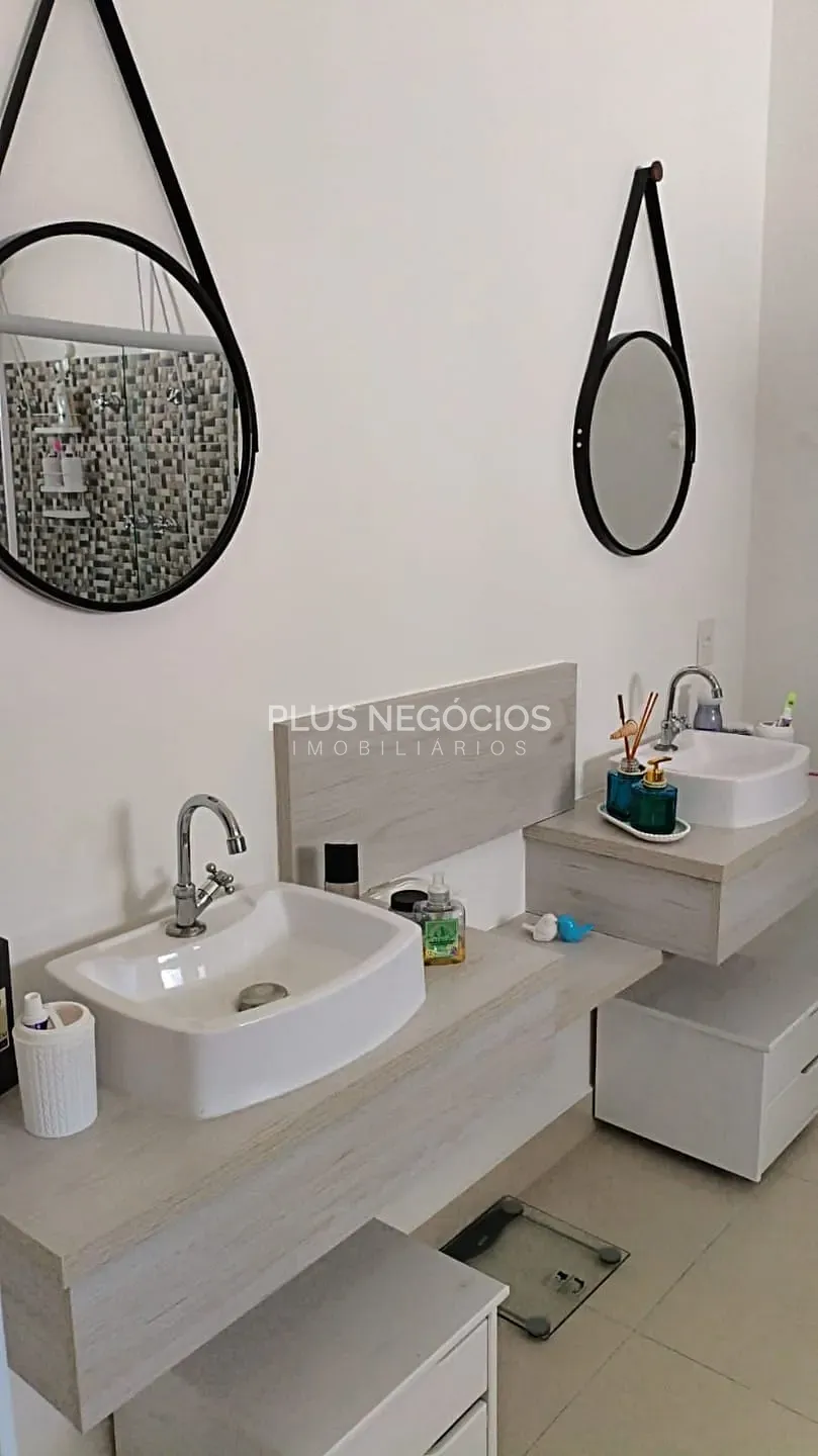 Casa, 4 quartos, 256 m² - Foto 41