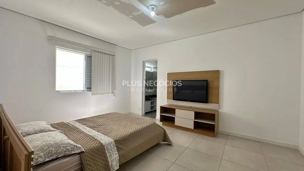 Casa, 4 quartos, 256 m² - Foto 17