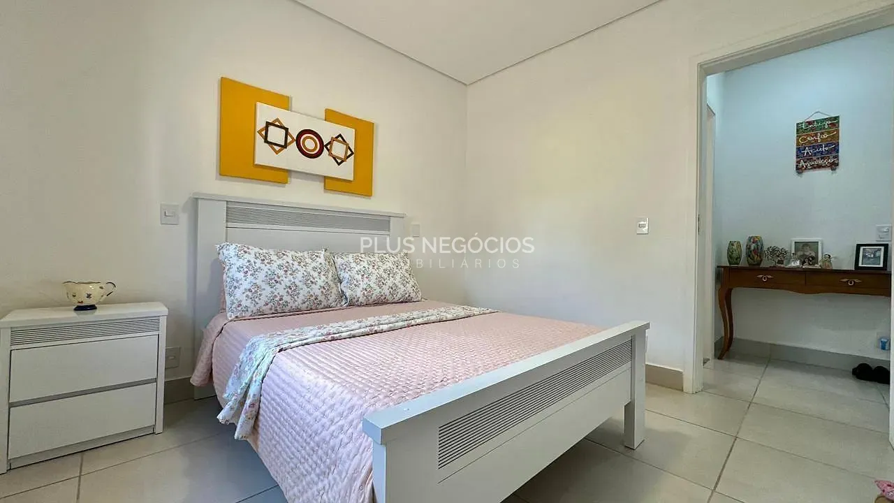 Casa, 4 quartos, 256 m² - Foto 28