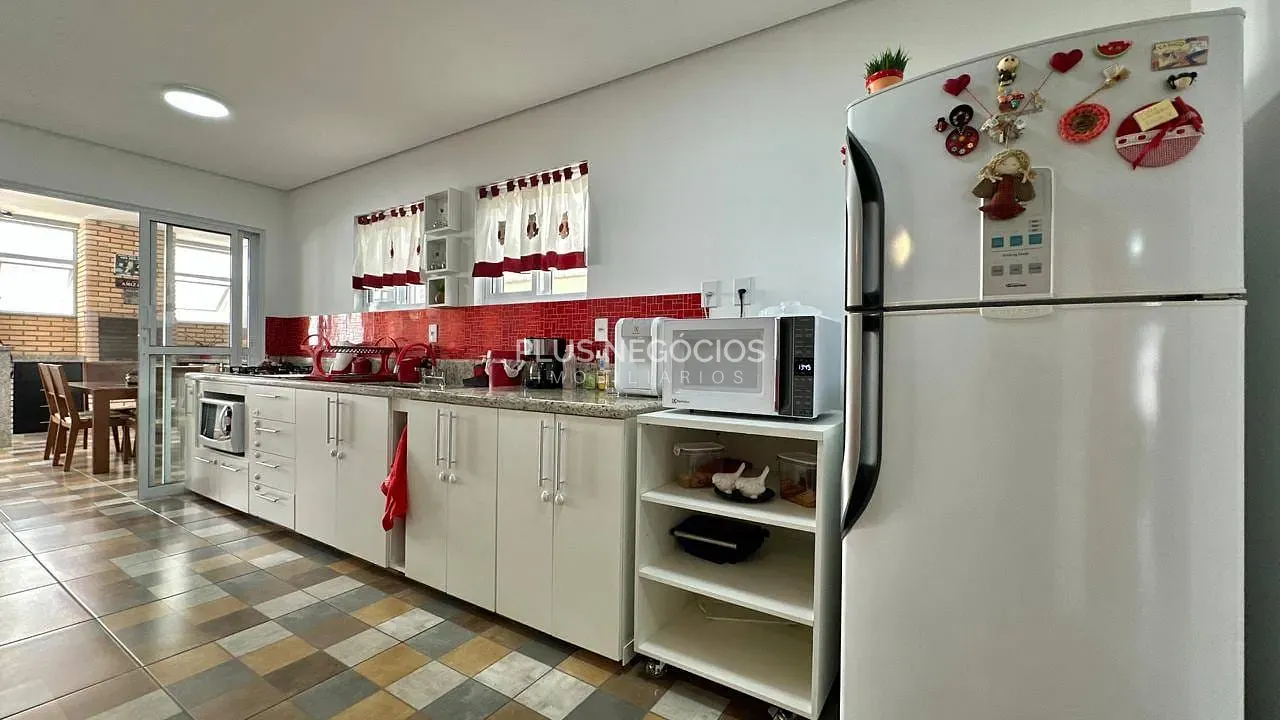 Casa, 4 quartos, 256 m² - Foto 33