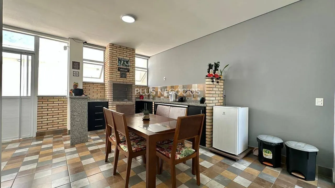 Casa, 4 quartos, 256 m² - Foto 40