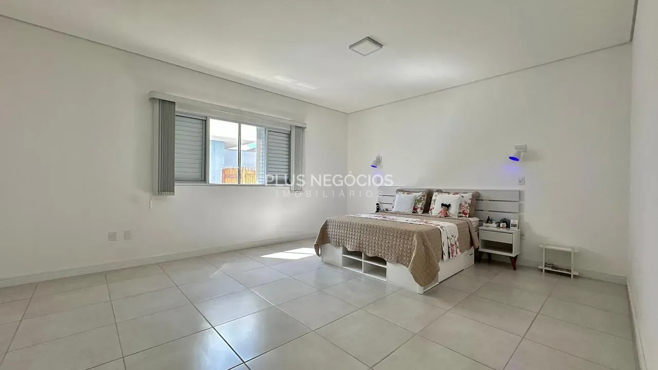 Casa, 4 quartos, 256 m² - Foto 52