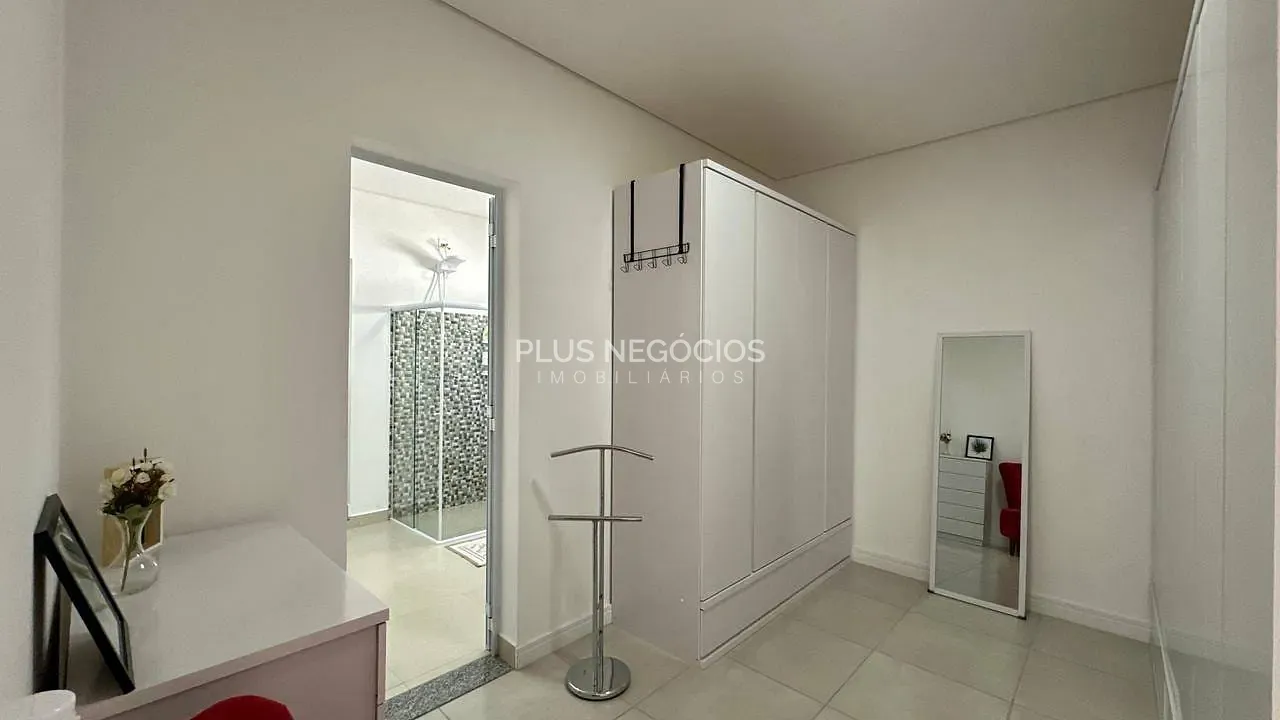 Casa, 4 quartos, 256 m² - Foto 55