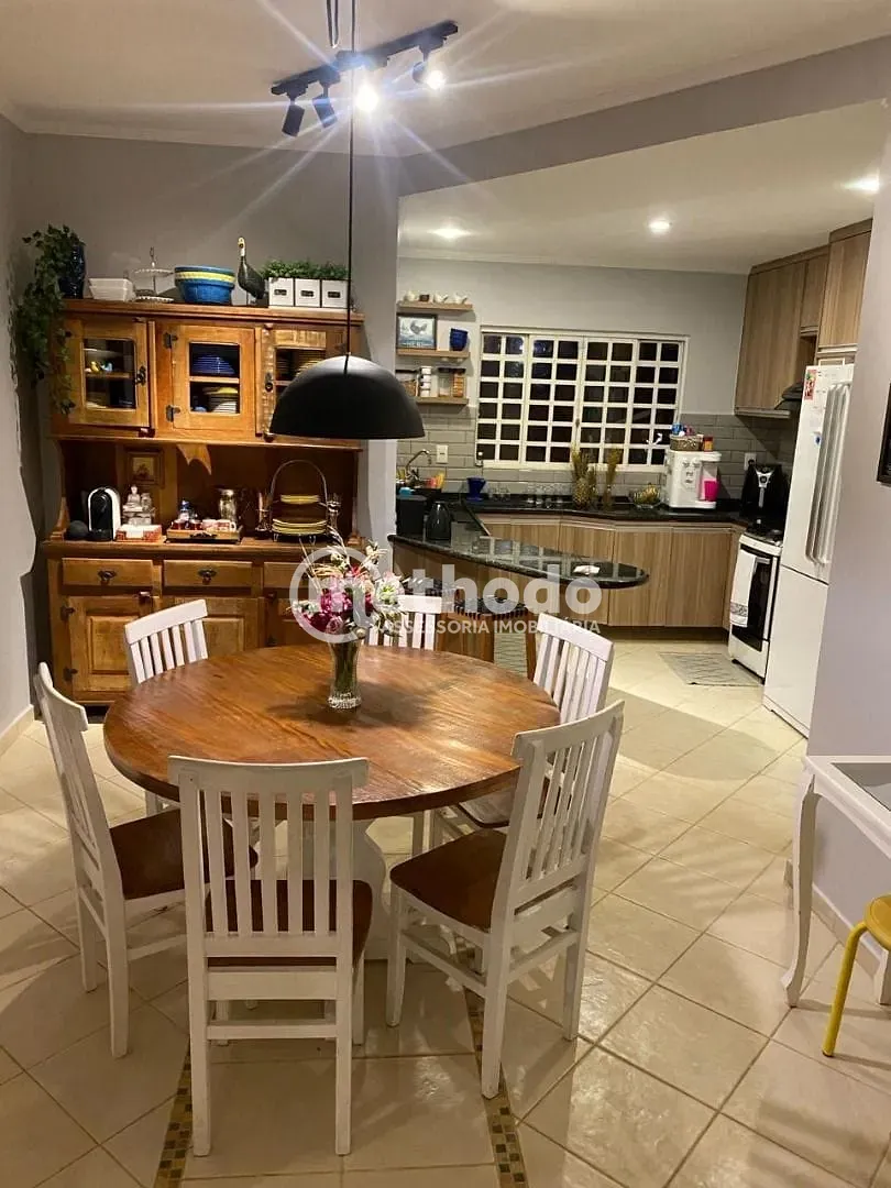 Casa, 3 quartos, 280 m² - Foto 3