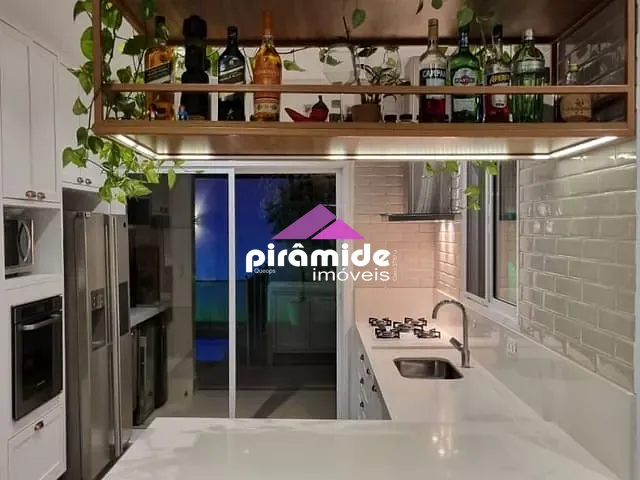 Casa com 300m² 3 quartos e 5 banheiros, à venda, no bairro Condomínio Terras do Vale em Caçapava