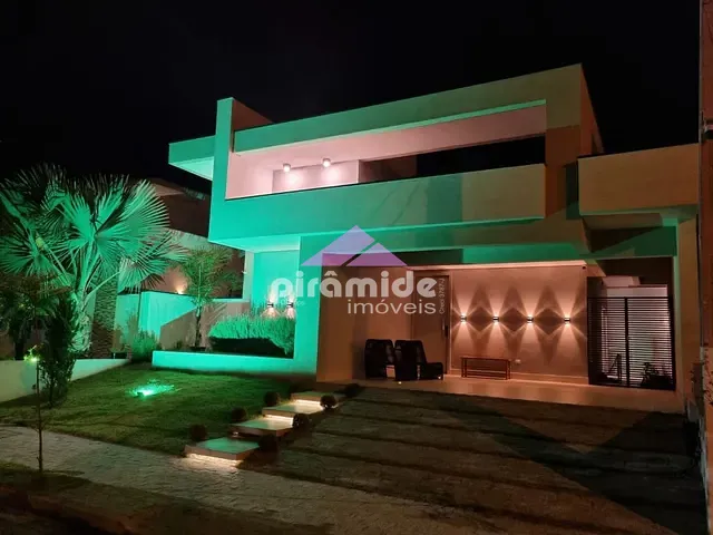 Casa com 300m² 3 quartos e 5 banheiros, à venda, no bairro Condomínio Terras do Vale em Caçapava