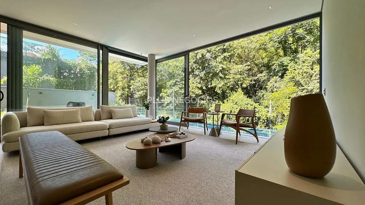 Casa, 4 quartos, 387 m² - Foto 1