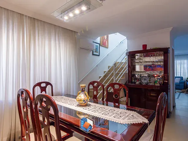 Casa com 125m² 3 quartos e 4 banheiros, à venda, no bairro Vila Tiradentes em São Paulo