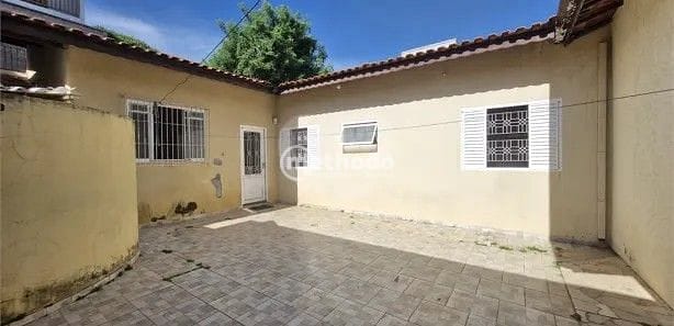 Casa, 3 quartos, 250 m² - Foto 1