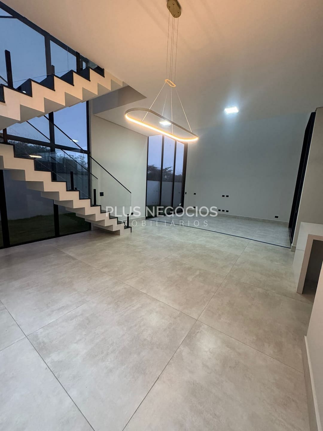 Casa, 3 quartos, 370 m² - Foto 2