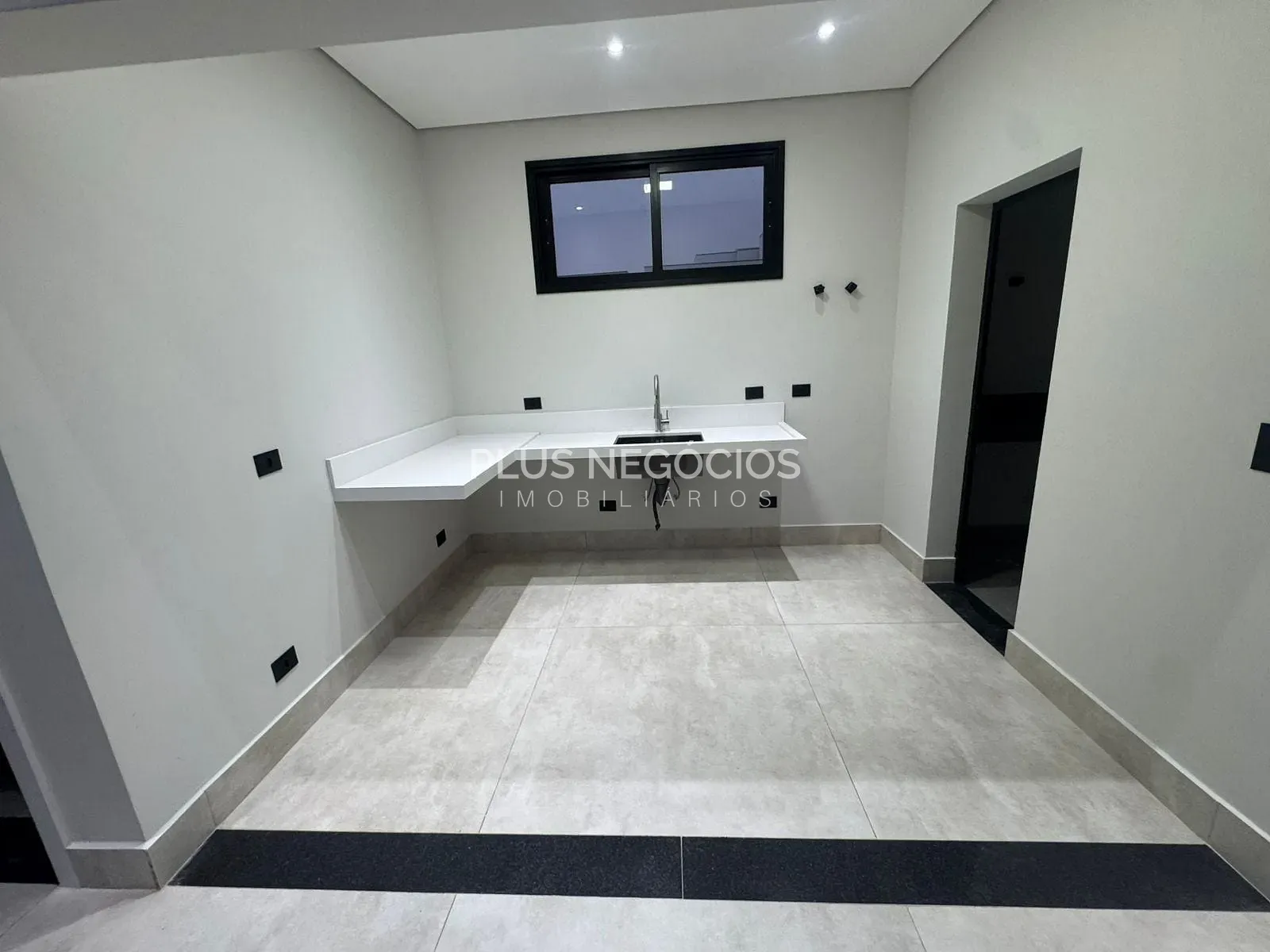 Casa, 3 quartos, 370 m² - Foto 26