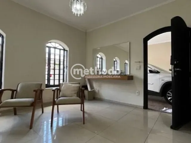 Casa com 250m² 4 quartos e 3 banheiros, à venda, no bairro Jardim Chapadão em Campinas