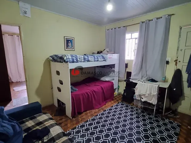 Casa com 201m² 2 quartos e 1 banheiro, à venda, no bairro Vila Aquilino em Santo André