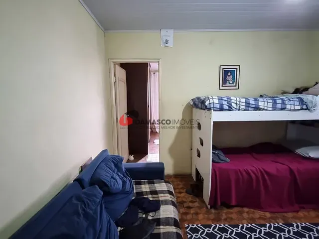 Casa com 201m² 2 quartos e 1 banheiro, à venda, no bairro Vila Aquilino em Santo André