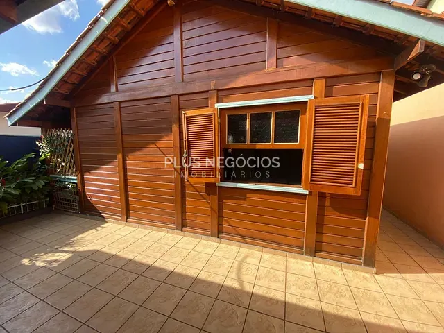 Casa 2 quartos e 1 banheiro, à venda, no bairro Jardim Piazza di Roma em Sorocaba