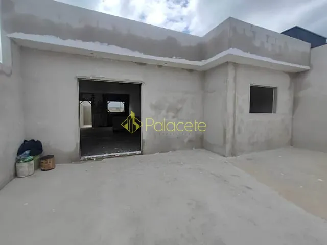 Casa com 175m² 3 quartos e 2 banheiros, à venda, no bairro Res. Santa Clara em Pindamonhangaba