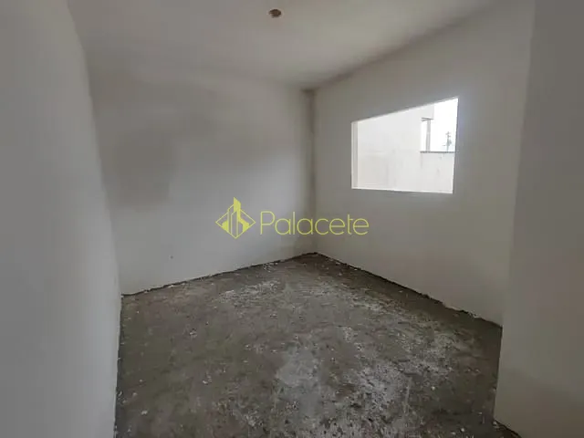 Casa com 175m² 3 quartos e 2 banheiros, à venda, no bairro Res. Santa Clara em Pindamonhangaba