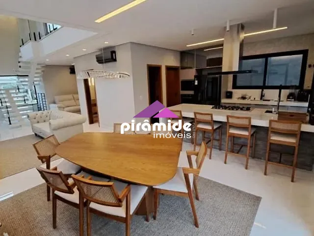 Casa com 253m² 4 quartos e 5 banheiros, à venda, no bairro Urbanova em São José dos Campos