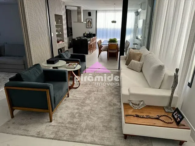 Casa com 285m² 3 quartos e 4 banheiros, à venda, no bairro Jardim Elza Maria em Jacareí