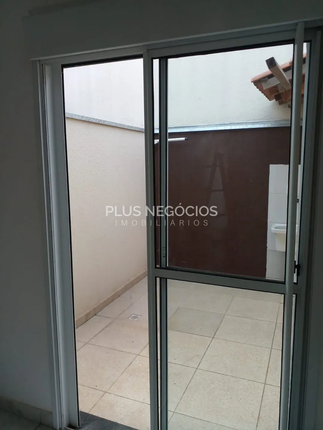 Casa, 1 quarto, 52 m² - Foto 2