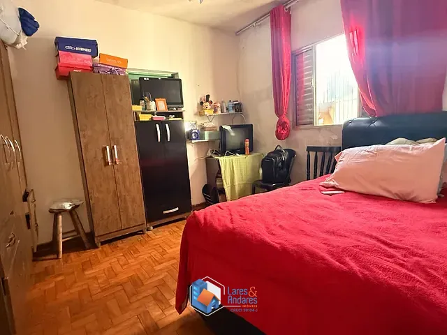 Casa com 269m² 6 quartos e 4 banheiros, à venda, no bairro Jardim Irapiranga em São Paulo