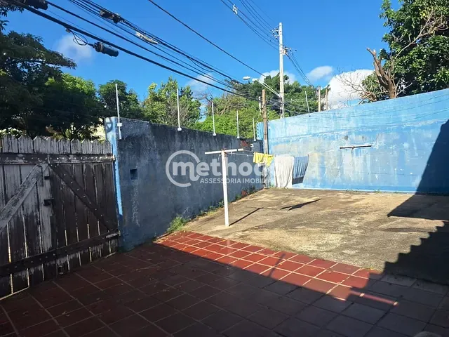 Casa com 304m² 2 quartos e 1 banheiro, à venda, no bairro Jardim Santa Eudoxia em Campinas