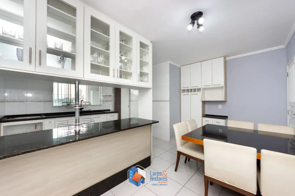 Casa, 3 quartos, 218 m² - Foto 4
