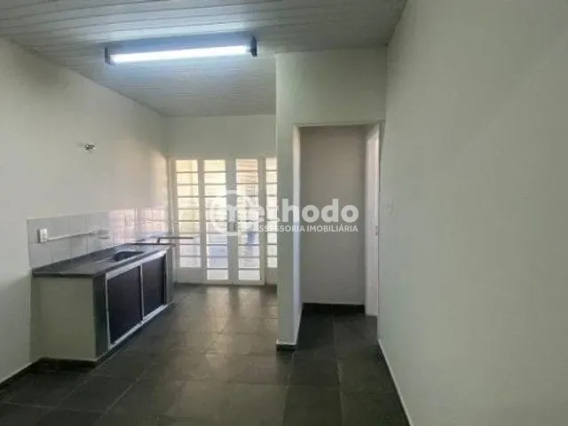 Casa com 313m² 2 quartos e 2 banheiros, à venda ou para alugar, no bairro Jardim Leonor em Campinas