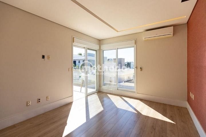 Casa, 3 quartos, 270 m² - Foto 5
