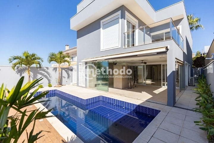 Casa, 3 quartos, 270 m² - Foto 1