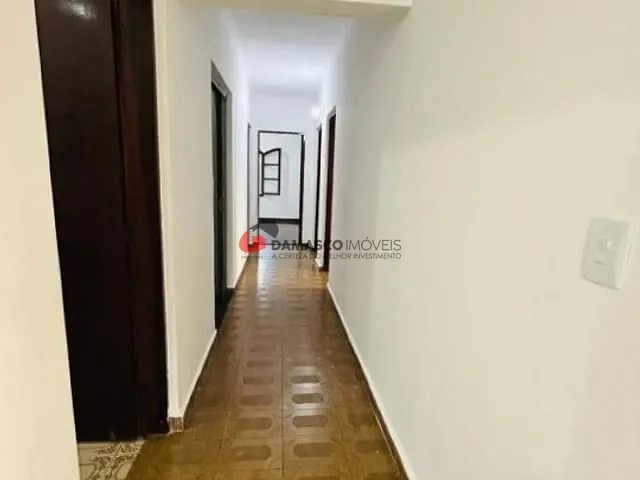 Casa com 500m² 3 quartos e 2 banheiros, para alugar, no bairro Vila Príncipe de Gales em Santo André