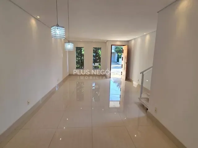 Casa com 250m² 3 quartos e 4 banheiros, à venda, no bairro Iporanga em Sorocaba