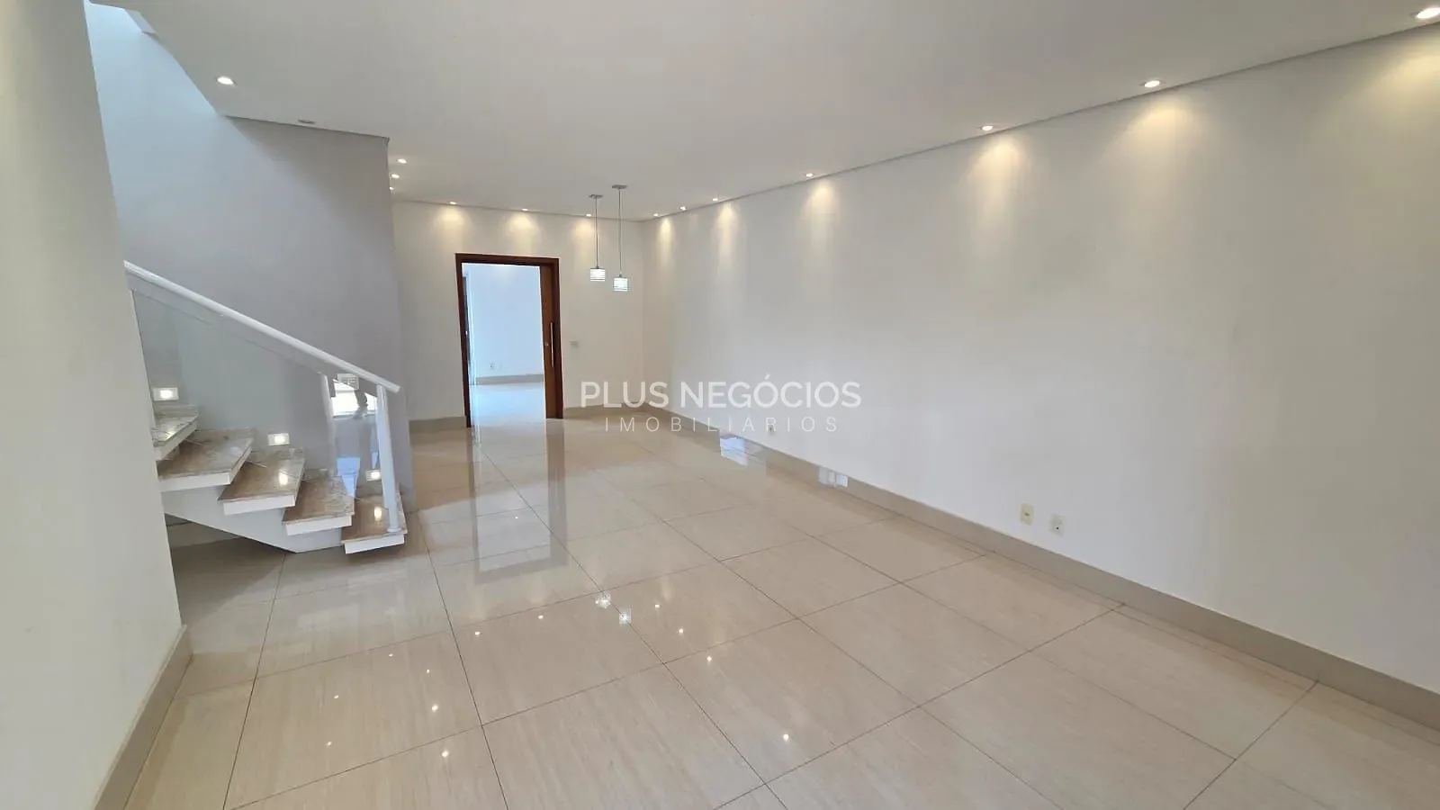 Casa, 3 quartos, 222 m² - Foto 4