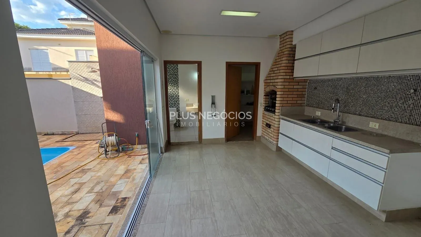 Casa, 3 quartos, 222 m² - Foto 13
