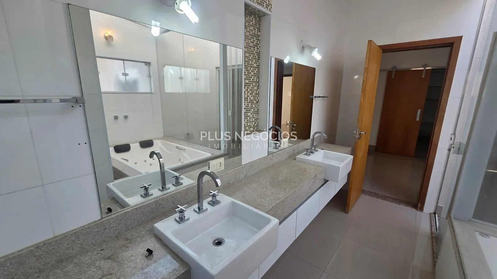 Casa, 3 quartos, 222 m² - Foto 36
