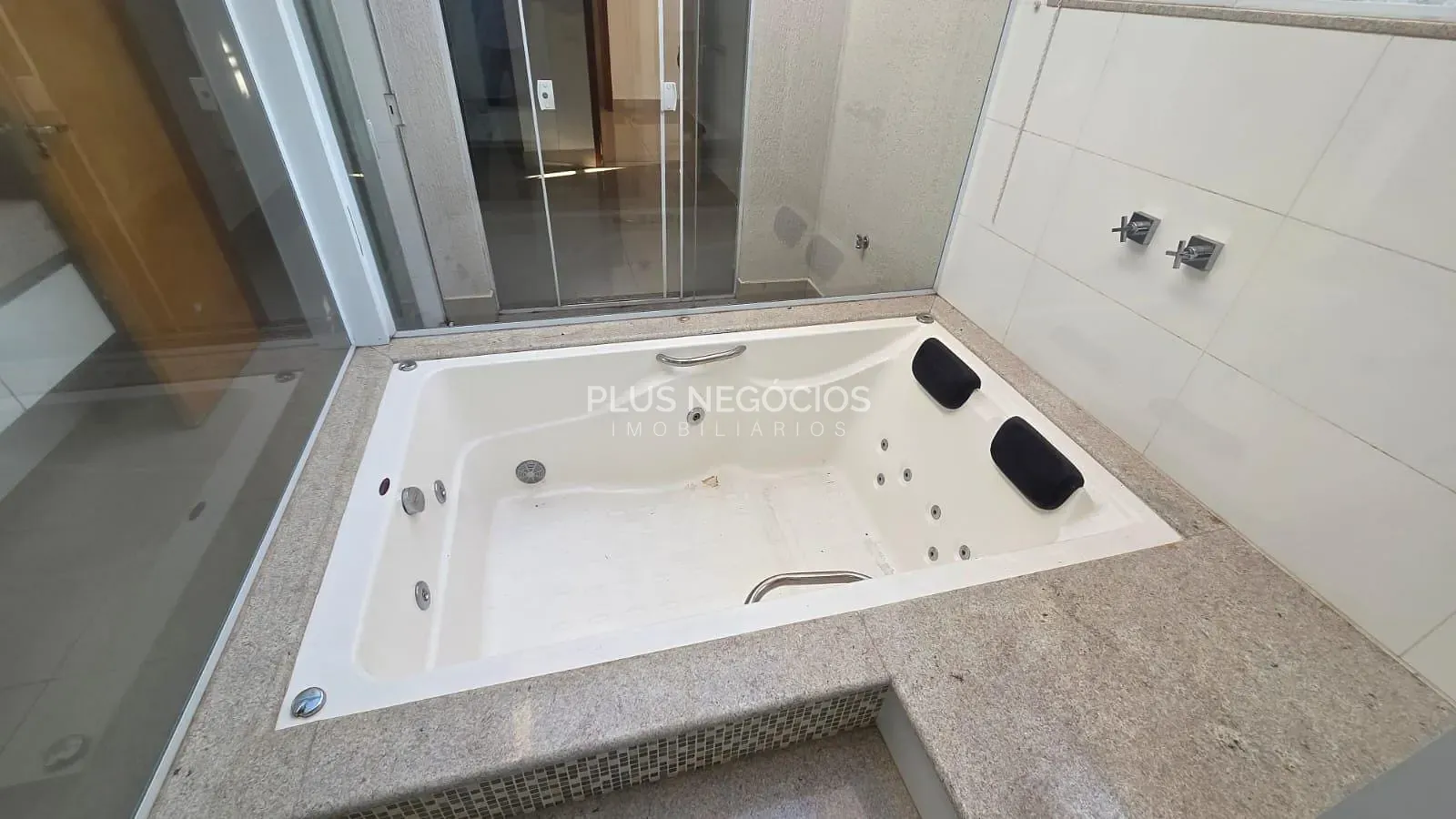 Casa, 3 quartos, 222 m² - Foto 37