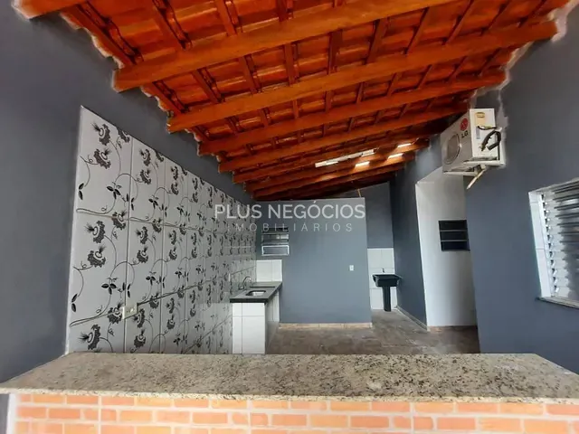 Casa com 213m² 2 quartos e 3 banheiros, à venda, no bairro Jardim das Azaléias em Sorocaba