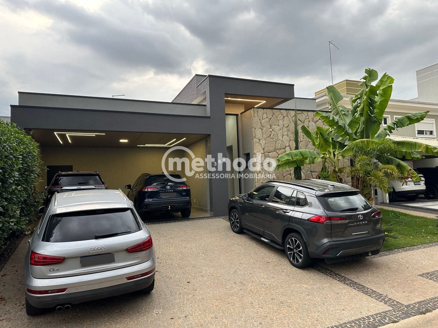 Casa, 4 quartos, 266 m² - Foto 1