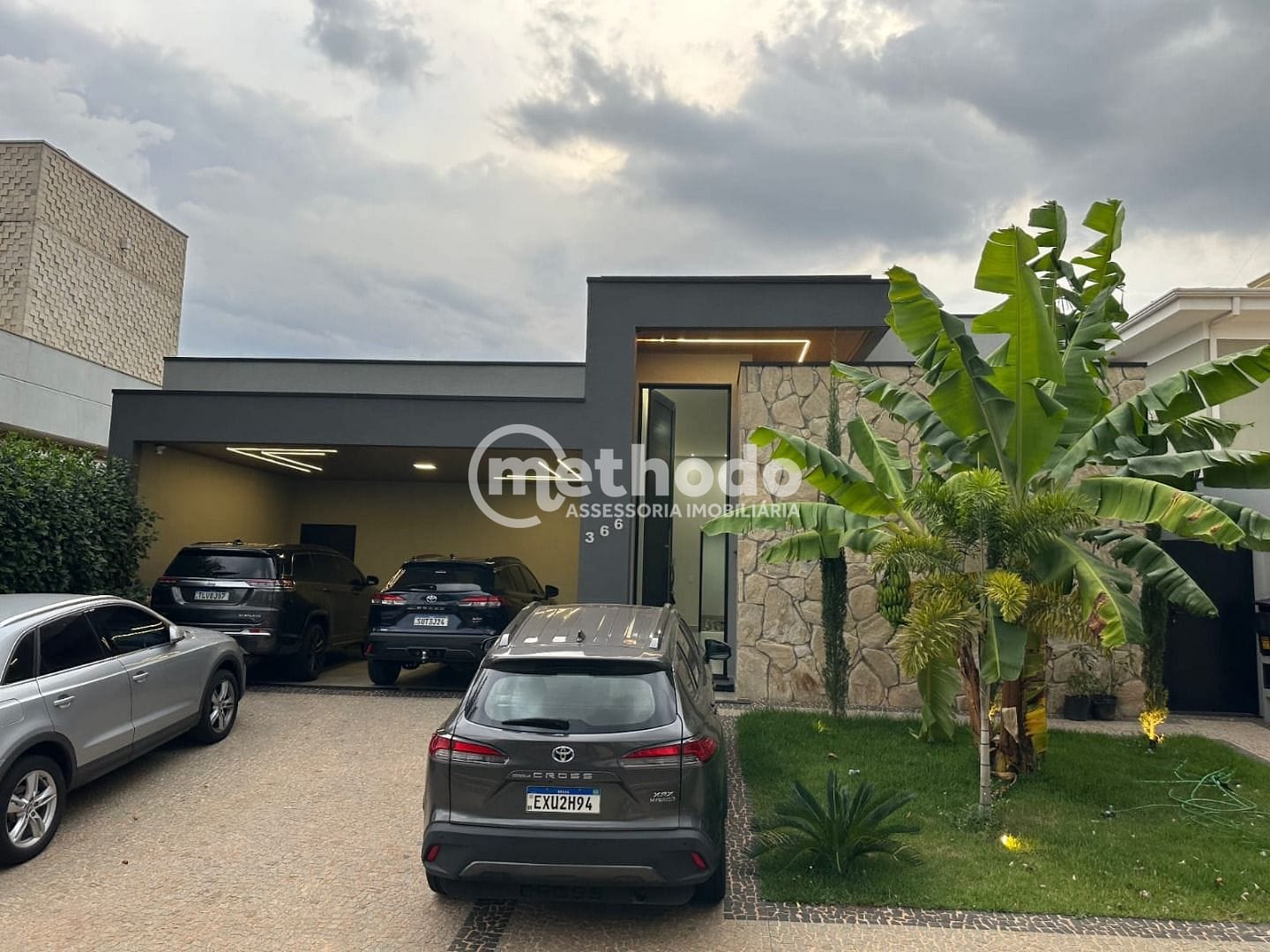 Casa, 4 quartos, 266 m² - Foto 2