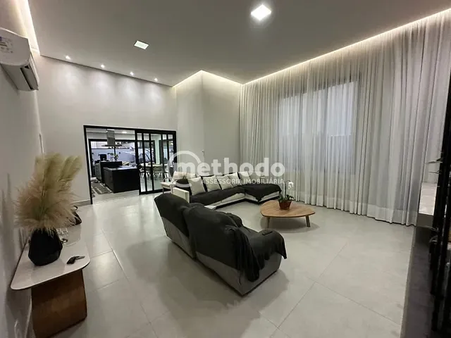 Casa com 450m² 4 quartos e 2 banheiros, à venda, no bairro Vila Monte Alegre III em Paulínia