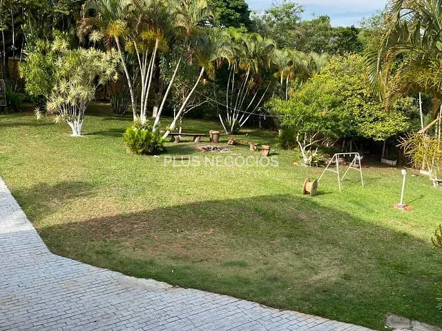 Casa com 3777m² 4 quartos e 3 banheiros, à venda, no bairro Vila Martins em Itu