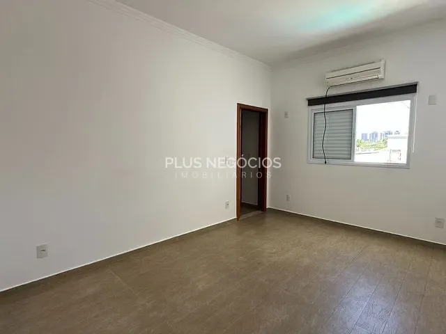 Casa com 308m² 4 quartos e 5 banheiros, à venda, no bairro Parque Residencial Villa dos Inglezes em Sorocaba