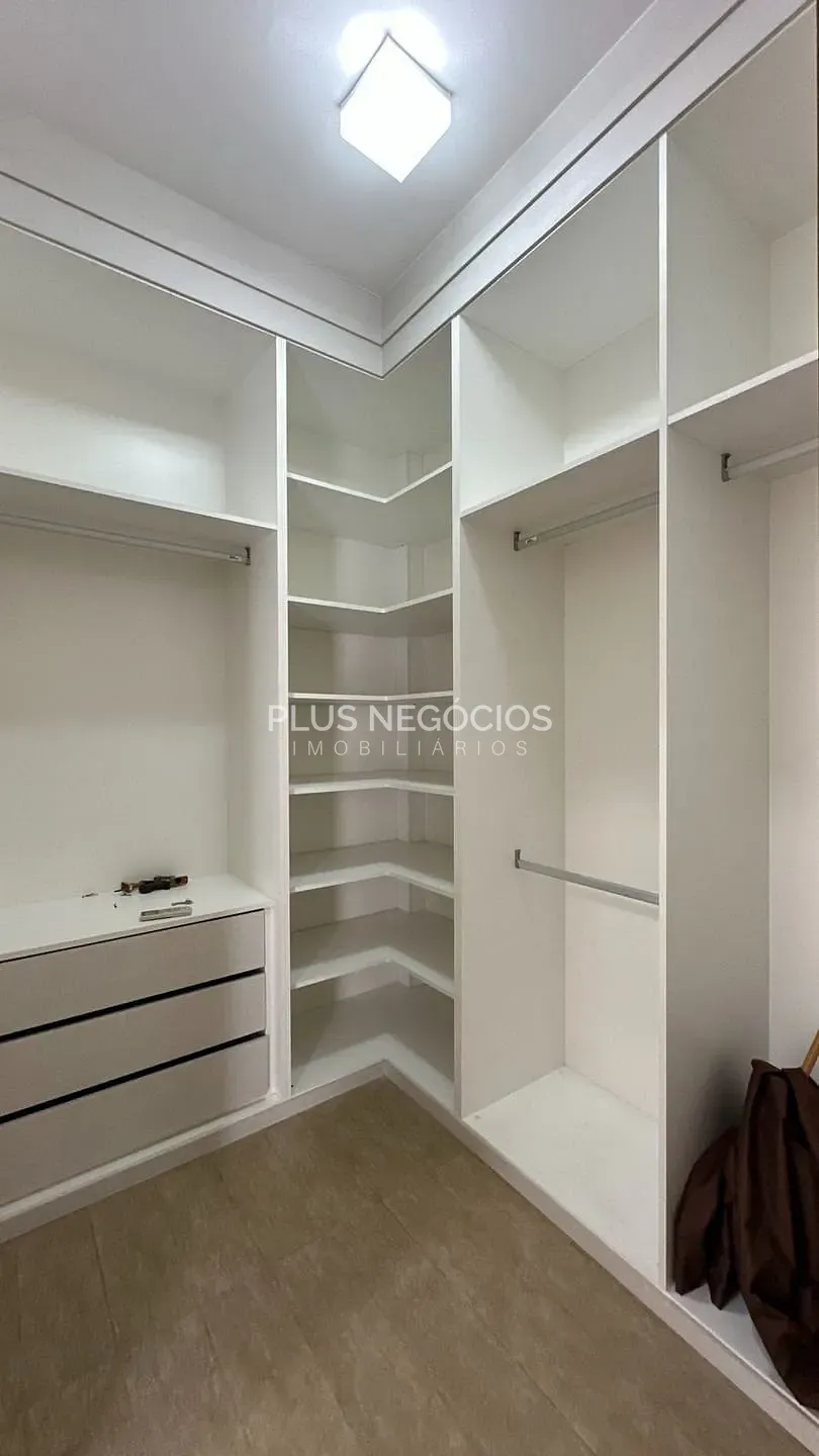Casa, 4 quartos, 352 m² - Foto 3