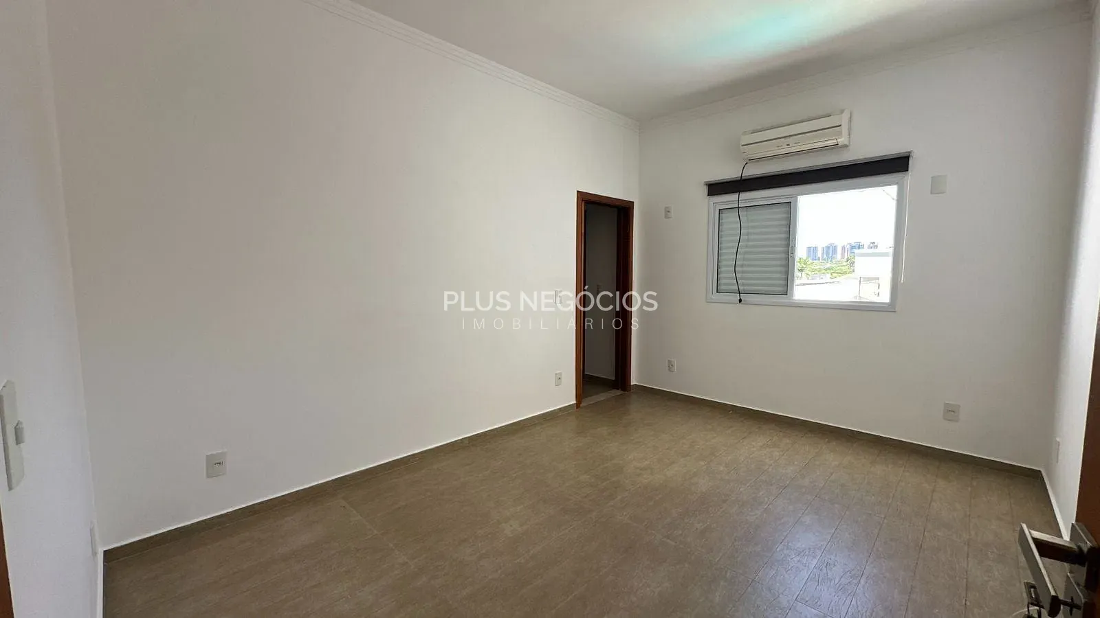 Casa, 4 quartos, 352 m² - Foto 5